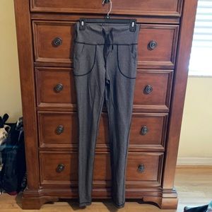 Lululemon black tweed leggings
